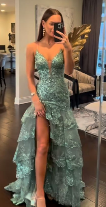 Light Green V-Neck High Split Sequins Lace Cake Dress Graduation Prom Dress