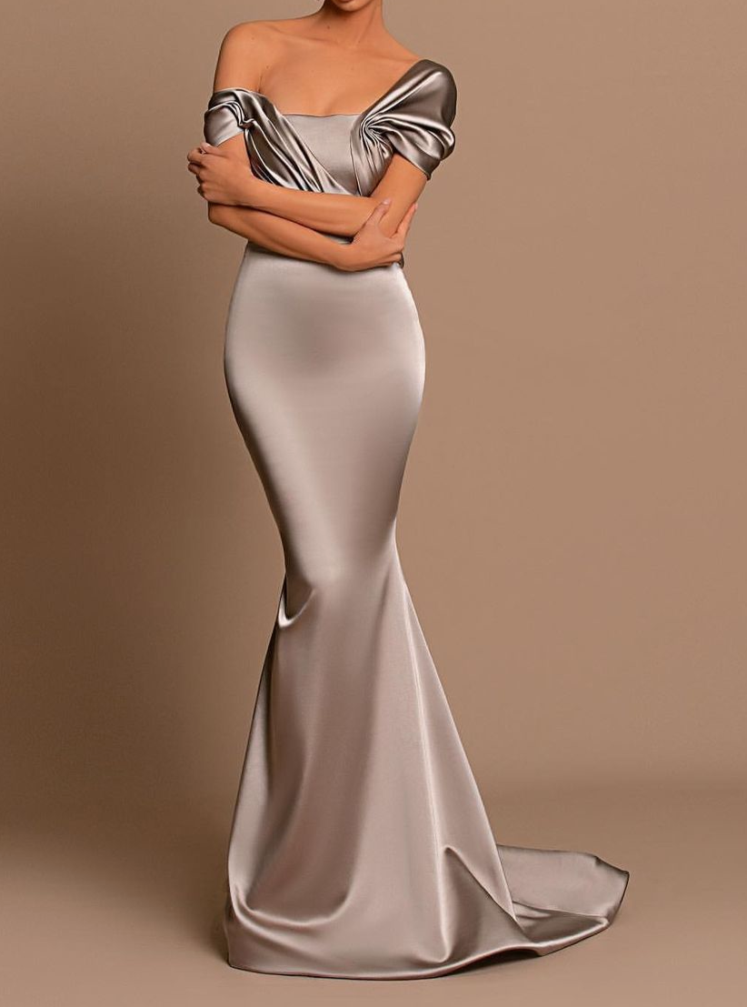 Champagne Satin Sleeveless Ball Gown Evening Dress Slim Fit E1804